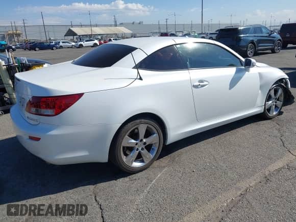 2011 Lexus IS 250 C z VIN JTHFF2C24B2516580, wystawiony jako IAAI lot #43136918 z przebiegiem 122 636 mil mil oraz . Historia ofert i sprzedaży dostępna na DreamBid. Obrazek 4.