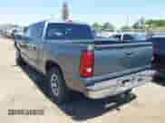 2006 Chevrolet Silverado 1500 LT2 z VIN 2GCEC13TX61157587, wystawiony jako IAAI lot #42217816 z przebiegiem 231 426 mil mil oraz . Historia ofert i sprzedaży dostępna na DreamBid. Obrazek 3.
