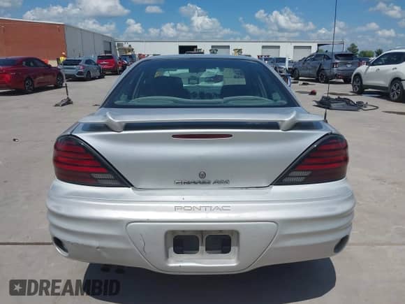 2002 Pontiac Grand Am SE1 с VIN 1G2NF52F12C269276, выставлен на аукционе IAAI как лот 42581456 с пробегом 317 082 миль миль и . История ставок и продаж доступна на DreamBid. Изображение 16.