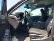 2015 Chevrolet Tahoe LS z VIN 1GNSCAKC0FR742276, wystawiony jako IAAI lot #43052060 z przebiegiem 58 077 mil mil oraz . Historia ofert i sprzedaży dostępna na DreamBid. Obrazek 5.