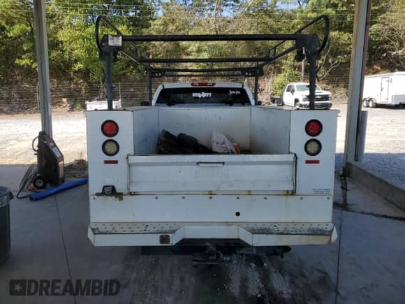 2013 GMC Sierra 1500 with VIN 1GD21ZCG1DZ332299, listed as a Copart auction lot 85081855 with 157,522 mi miles and Salvage title. Bid and sale history available at DreamBid. Image 6.