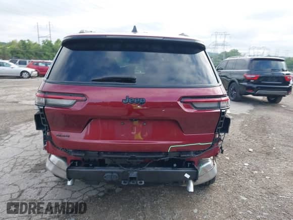 2024 Jeep Grand Cherokee Altitude with VIN 1C4RJKAG8R8539475, listed as a IAAI auction lot 42765174 with 20,594 mi miles and . Bid and sale history available at DreamBid. Image 17.