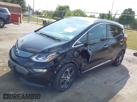 2019 Chevrolet Bolt EV Premier z VIN 1G1FZ6S08K4115952, wystawiony jako IAAI lot #43175395 z przebiegiem 11 879 mil mil oraz . Historia ofert i sprzedaży dostępna na DreamBid. Obrazek 17.