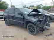 2018 Jeep Grand Cherokee Upland z VIN 1C4RJFAG8JC466195, wystawiony jako IAAI lot #42413128 z przebiegiem 105 488 mil mil oraz . Historia ofert i sprzedaży dostępna na DreamBid. Obrazek 1.