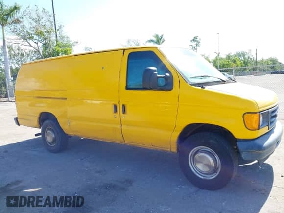 2007 Ford Econoline Cargo with VIN 1FTNS24W47DA24671, listed as a IAAI auction lot 42118039 with 308,380 mi miles and . Bid and sale history available at DreamBid. Image 12.