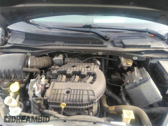 2009 Dodge Grand Caravan SXT z VIN 2D8HN54X79R660288, wystawiony jako IAAI lot #42070333 z przebiegiem 164 762 mil mil oraz . Historia ofert i sprzedaży dostępna na DreamBid. Obrazek 10.