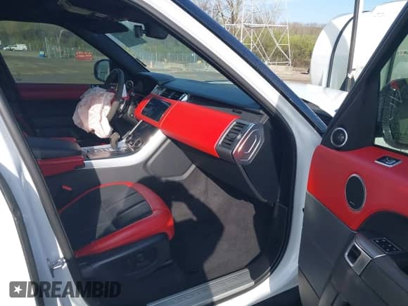 2022 Land Rover Range Rover Sport HST с VIN SALWS2RUXNA207365, выставлен на аукционе IAAI как лот 41952079 с пробегом 36 797 миль миль и . История ставок и продаж доступна на DreamBid. Изображение 5.