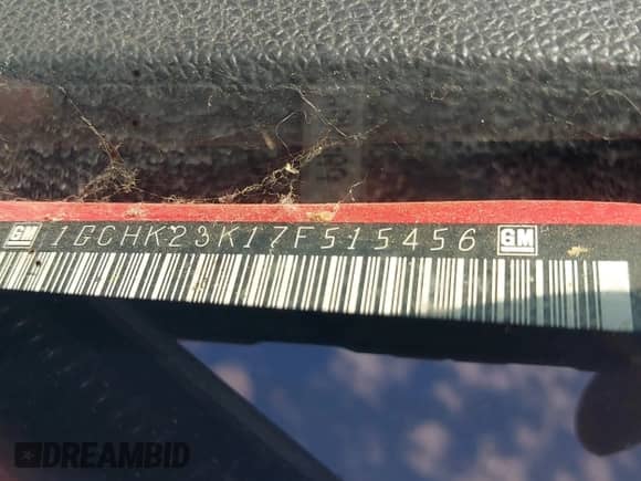 2007 Chevrolet Silverado 2500HD 1LT z VIN 1GCHK23K17F515456, wystawiony jako IAAI lot #43184866 z przebiegiem Nie podano mil oraz . Historia ofert i sprzedaży dostępna na DreamBid. Obrazek 9.