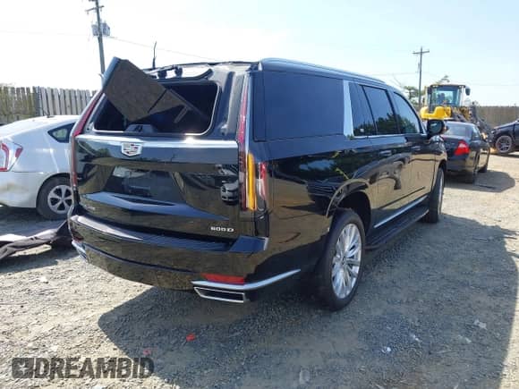 2024 Cadillac Escalade ESV с VIN 1GYS4JKT9RR100899, выставлен на аукционе IAAI как лот 42145901 с пробегом Не указан миль и . История ставок и продаж доступна на DreamBid. Изображение 4.