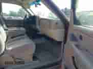 2004 Chevrolet Suburban LT с VIN 1GNEC16Z64J253601, выставлен на аукционе IAAI как лот 42632065 с пробегом 129 973 миль миль и . История ставок и продаж доступна на DreamBid. Изображение 5.