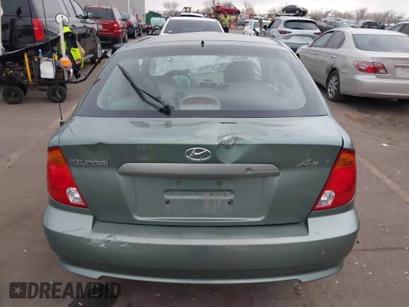 2003 Hyundai Accent GL с VIN KMHCG35C53U256981, выставлен на аукционе IAAI как лот 41317375 с пробегом 73 522 миль миль и . История ставок и продаж доступна на DreamBid. Изображение 16.