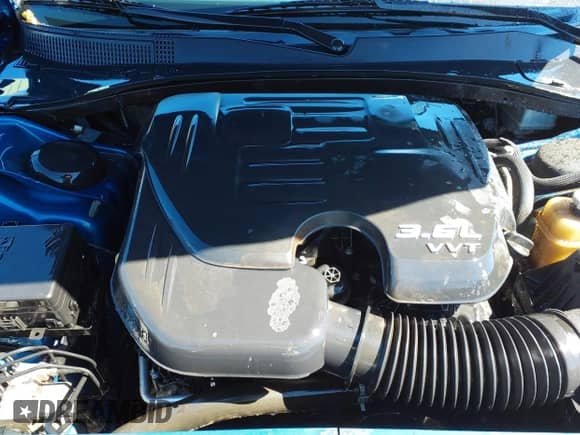 2022 Chrysler 300 Touring z VIN 2C3CCAAG1NH139499, wystawiony jako IAAI lot #42168579 z przebiegiem 240 608 mil mil oraz . Historia ofert i sprzedaży dostępna na DreamBid. Obrazek 12.