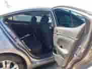 2019 Hyundai Elantra SEL z VIN KMHD84LF7KU814946, wystawiony jako IAAI lot #43117270 z przebiegiem 67 802 mil mil oraz . Historia ofert i sprzedaży dostępna na DreamBid. Obrazek 8.