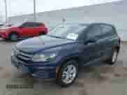 2013 Volkswagen Tiguan SE z VIN WVGAV3AX9DW613283, wystawiony jako IAAI lot #41954359 z przebiegiem 147 525 mil mil oraz . Historia ofert i sprzedaży dostępna na DreamBid. Obrazek 17.