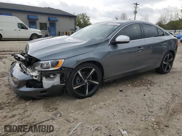 2016 Volvo S60 T5 Drive-E R-Design Special Edition with VIN YV126MFP2G2397495, listed as a Copart auction lot 51096265 with 81,059 mi miles and Salvage title. Bid and sale history available at DreamBid. Image 1.