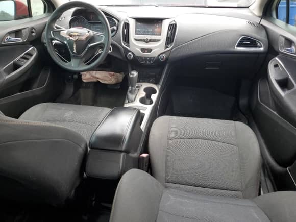 2018 Chevrolet Cruze LS с VIN 1G1BC5SM6J7188098, выставлен на аукционе Copart как лот 80667655 с пробегом 121 598 миль миль и Списание • Salvage title. История ставок и продаж доступна на DreamBid. Изображение 8.