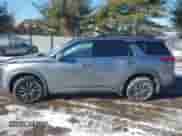 2022 Nissan Pathfinder SV z VIN 5N1DR3BCXNC246149, wystawiony jako IAAI lot #41394899 z przebiegiem 44 431 mil mil oraz . Historia ofert i sprzedaży dostępna na DreamBid. Obrazek 14.