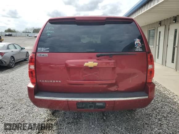 2014 Chevrolet Suburban LTZ с VIN 1GNSKKE70ER159082, выставлен на аукционе Copart как лот 81328055 с пробегом 189 182 миль миль и Списание • Salvage title. История ставок и продаж доступна на DreamBid. Изображение 6.