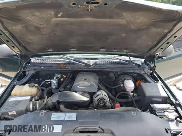 2005 GMC Sierra 1500 SLT z VIN 2GTEK19B251331894, wystawiony jako Copart lot #68260014 z przebiegiem 299 340 mil mil oraz Szkoda całkowita • Salvage title. Historia ofert i sprzedaży dostępna na DreamBid. Obrazek 11.