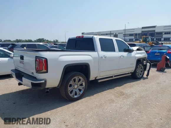 2018 GMC Sierra 1500 Denali с VIN 3GTU2PEJ4JG345941, выставлен на аукционе IAAI как лот 43113617 с пробегом 50 888 миль миль и . История ставок и продаж доступна на DreamBid. Изображение 4.