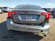 2018 Volvo S60 Inscription Platinum с VIN LYV402TM9JB156991, выставлен на аукционе Copart как лот 70232645 с пробегом 8 284 миль миль и Списание • Salvage title. История ставок и продаж доступна на DreamBid. Изображение 6.