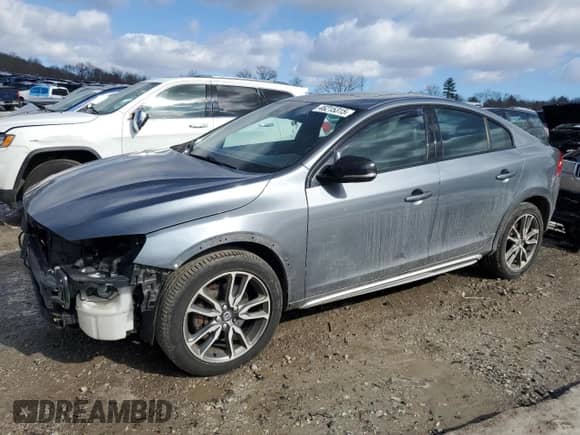 2016 Volvo S60 T5 Platinum с VIN YV4612UM2G2001288, выставлен на аукционе Copart как лот 46215315 с пробегом 124 728 миль миль и Списание • Salvage title. История ставок и продаж доступна на DreamBid. Изображение 1.