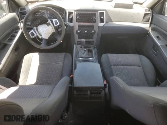 2008 Jeep Grand Cherokee Laredo с VIN 1J8GS48K38C121436, выставлен на аукционе Copart как лот 60831235 с пробегом 205 854 миль миль и Списание • Salvage title. История ставок и продаж доступна на DreamBid. Изображение 8.