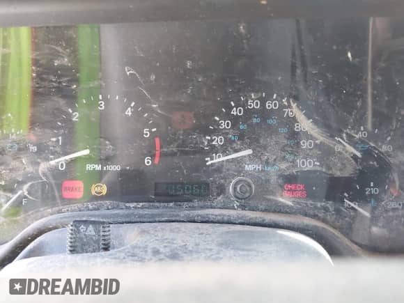 1998 Jeep Wrangler Sport z VIN 1J4FY19S6WP780710, wystawiony jako IAAI lot #43029249 z przebiegiem 205 060 mil mil oraz . Historia ofert i sprzedaży dostępna na DreamBid. Obrazek 7.