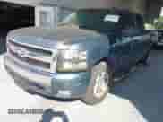 2007 Chevrolet Silverado 1500 1LT с VIN 1GCEK19J77Z504035, выставлен на аукционе IAAI как лот 43510537 с пробегом 212 599 миль миль и . История ставок и продаж доступна на DreamBid. Изображение 17.