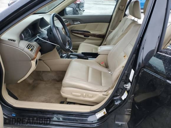 2008 Honda Accord EX-L z VIN 1HGCP26828A134145, wystawiony jako Copart lot #69133055 z przebiegiem 265 407 mil mil oraz Szkoda całkowita • Salvage title. Historia ofert i sprzedaży dostępna na DreamBid. Obrazek 7.