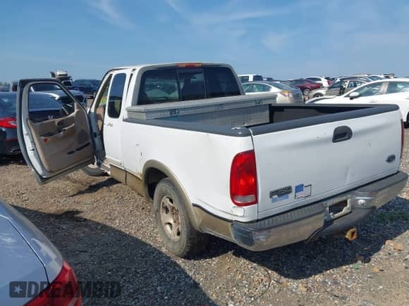 1999 Ford F-150 XL with VIN 1FTRX17L1XNA61377, listed as a IAAI auction lot 42475056 with Not provided miles and . Bid and sale history available at DreamBid. Image 3.
