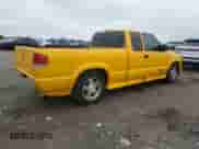 2003 Chevrolet S-10 LS with VIN 1GCCS19X938159618, listed as a Copart auction lot 68737085 with 138,434 mi miles and Salvage title. Bid and sale history available at DreamBid. Image 3.