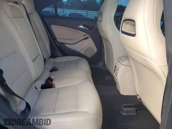 2016 Mercedes-Benz CLA 250 с VIN WDDSJ4EB5GN332073, выставлен на аукционе Copart как лот 89893495 с пробегом 90 709 миль миль и Чистый • Clean title. История ставок и продаж доступна на DreamBid. Изображение 10.