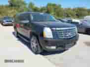 2008 Cadillac Escalade ESV с VIN 1GYFK668X8R142345, выставлен на аукционе IAAI как лот 43410432 с пробегом 125 421 миль миль и . История ставок и продаж доступна на DreamBid. Изображение 1.