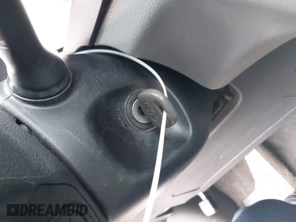 2015 Toyota Sienna LE z VIN 5TDKK3DC8FS596022, wystawiony jako IAAI lot #43447955 z przebiegiem 81 034 mil mil oraz . Historia ofert i sprzedaży dostępna na DreamBid. Obrazek 11.