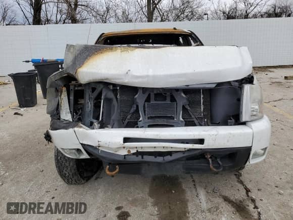2009 Chevrolet Silverado 1500 LTZ с VIN 1GCEK39029Z116166, выставлен на аукционе Copart как лот 46676735 с пробегом Не указан миль и На запчасти • Non repairable. История ставок и продаж доступна на DreamBid. Изображение 5.