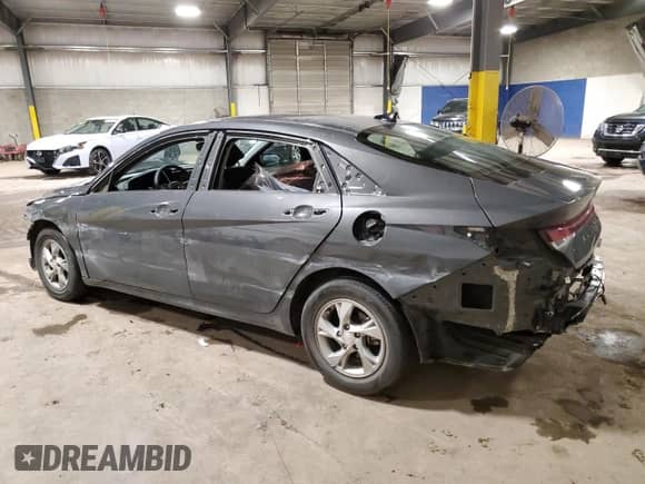 2023 Hyundai Elantra SE z VIN KMHLL4AG7PU582068, wystawiony jako Copart lot #48286015 z przebiegiem 30 798 mil mil oraz Szkoda całkowita • Salvage title. Historia ofert i sprzedaży dostępna na DreamBid. Obrazek 2.