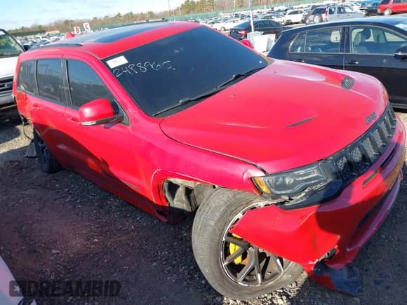 2018 Jeep Grand Cherokee SRT с VIN 1C4RJFDJXJC384556, выставлен на аукционе IAAI как лот 40997181 с пробегом Не указан миль и . История ставок и продаж доступна на DreamBid. Изображение 12.