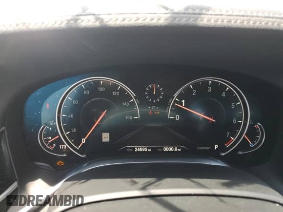 2019 BMW 7 Series 740i xDrive with VIN WBA7E4C50KGV28739, listed as a Copart auction lot 69882784 with 24,695 mi miles and Clean title. Bid and sale history available at DreamBid. Image 9.