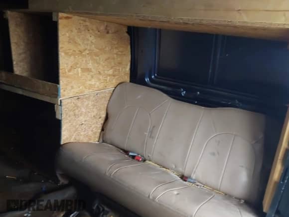 1998 Ford Econoline Cargo с VIN 1FTRE1427WHB65418, выставлен на аукционе IAAI как лот 42953889 с пробегом 192 071 миль миль и . История ставок и продаж доступна на DreamBid. Изображение 8.