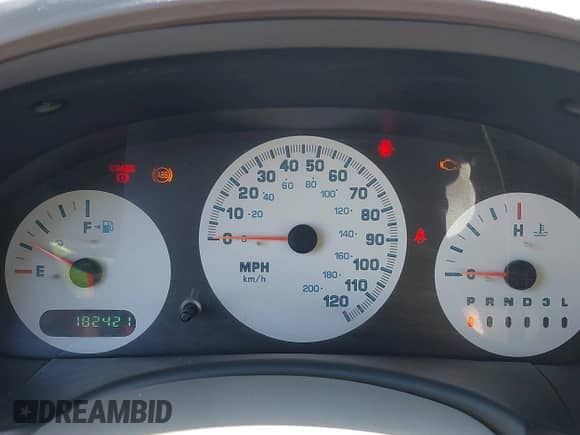 2003 Dodge Caravan SE with VIN 1D4GP24353B162227, listed as a IAAI auction lot 43302404 with 182,421 mi miles and . Bid and sale history available at DreamBid. Image 7.