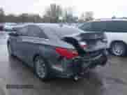 2014 Hyundai Sonata Limited с VIN 5NPEC4AB6EH879941, выставлен на аукционе IAAI как лот 43578010 с пробегом 149 178 миль миль и . История ставок и продаж доступна на DreamBid. Изображение 3.