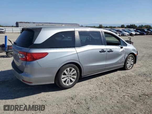 2019 Honda Odyssey LX z VIN 5FNRL6H24KB104941, wystawiony jako Copart lot #80586675 z przebiegiem 411 046 mil mil oraz Szkoda całkowita • Salvage title. Historia ofert i sprzedaży dostępna na DreamBid. Obrazek 3.