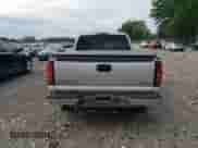 2005 GMC Sierra 1500 SLT z VIN 2GTEK19B251268196, wystawiony jako Copart lot #62707075 z przebiegiem 191 998 mil mil oraz Szkoda całkowita • Salvage title. Historia ofert i sprzedaży dostępna na DreamBid. Obrazek 6.