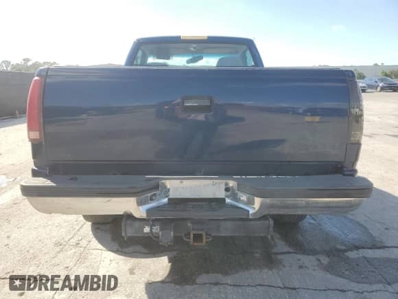 1998 Chevrolet Silverado 1500 with VIN 1GCEC14RXWZ128004, listed as a Copart auction lot 86500705 with 204,630 mi miles and Salvage title. Bid and sale history available at DreamBid. Image 6.