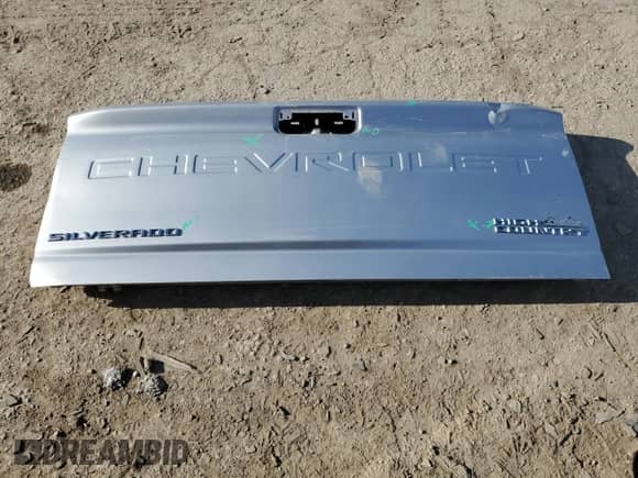 2020 Chevrolet Silverado 3500HD High Country с VIN 1GC4YVEY8LF170470, выставлен на аукционе Copart как лот 52598325 с пробегом 144 105 миль миль и Списание • Salvage title. История ставок и продаж доступна на DreamBid. Изображение 12.