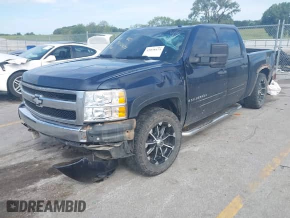 2008 Chevrolet Silverado 1500 LTZ with VIN 3GCEK13348G273770, listed as a IAAI auction lot 43038474 with 221,805 mi miles and . Bid and sale history available at DreamBid. Image 2.
