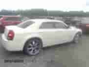 2008 Chrysler 300 C Hemi with VIN 2C3KA63H68H269562, listed as a IAAI auction lot 33697530 with Not provided miles and . Bid and sale history available at DreamBid. Image 4.