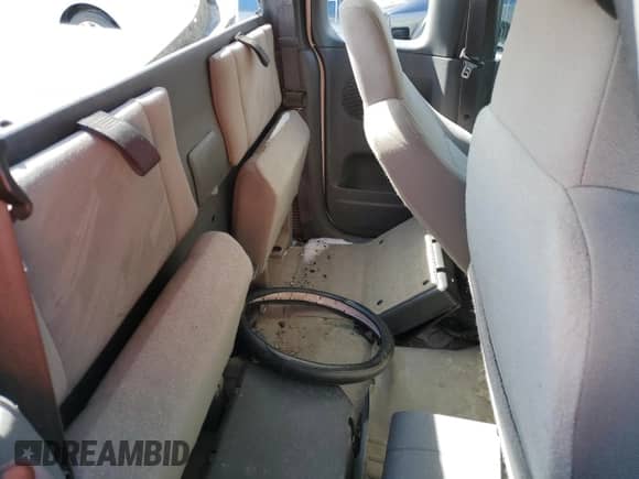 2005 Chevrolet Colorado LS Z71 с VIN 1GCDT196758175960, выставлен на аукционе Copart как лот 48176765 с пробегом Не указан миль и Списание • Salvage title. История ставок и продаж доступна на DreamBid. Изображение 10.