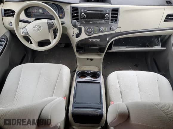 2011 Toyota Sienna LE with VIN 5TDKK3DC0BS048459, listed as a Copart auction lot 82567835 with 281,199 mi miles and Clean title. Bid and sale history available at DreamBid. Image 8.